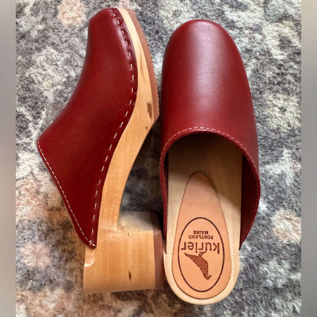 Kurier Red Leather Pepper Clogs (Size 39)